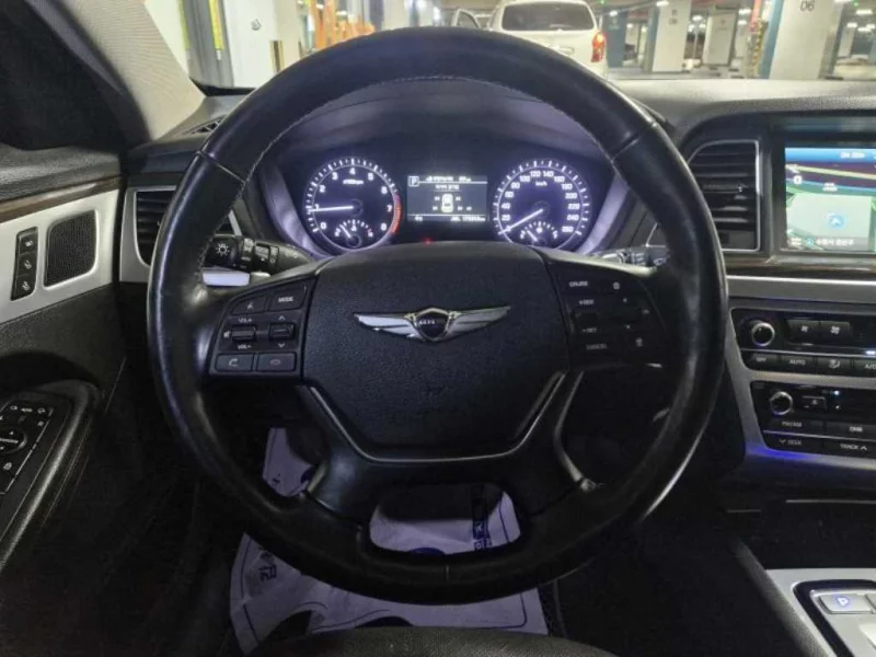 Genesis G80