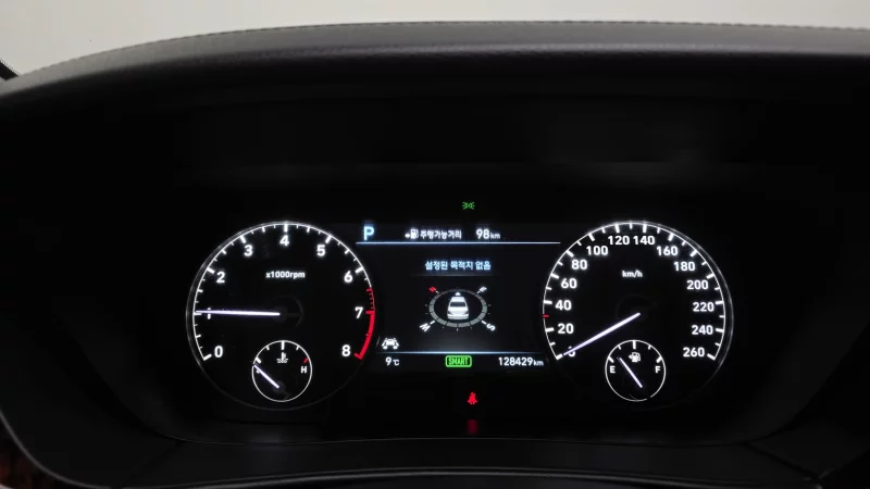 Genesis EQ900