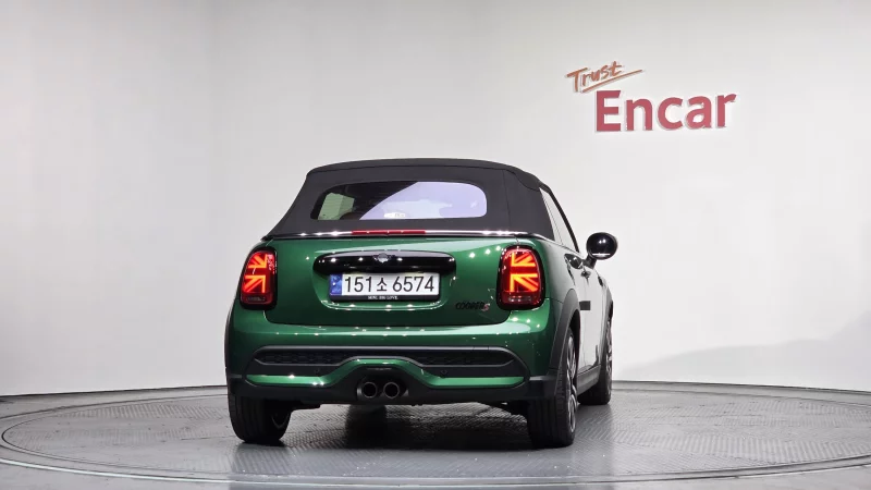 MINI Cooper Convertible