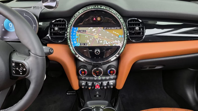 MINI Cooper Convertible