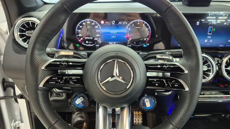 Mercedes-Benz GLB-Class