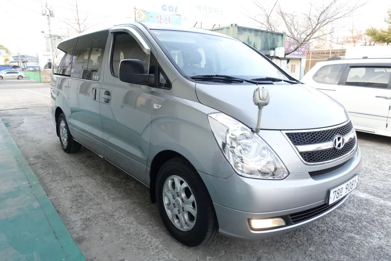 Hyundai Grand Starex