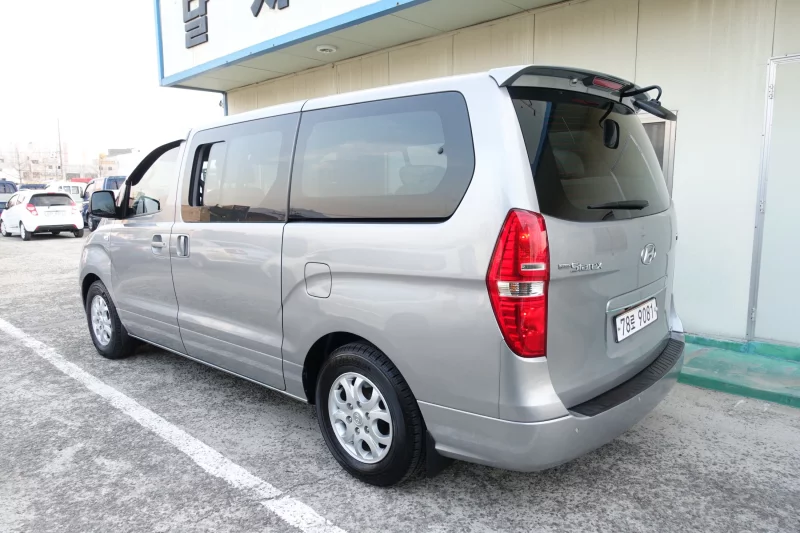 Hyundai Grand Starex