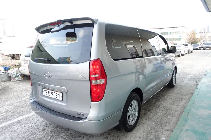 Hyundai Grand Starex