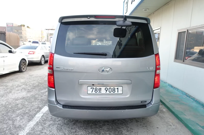 Hyundai Grand Starex