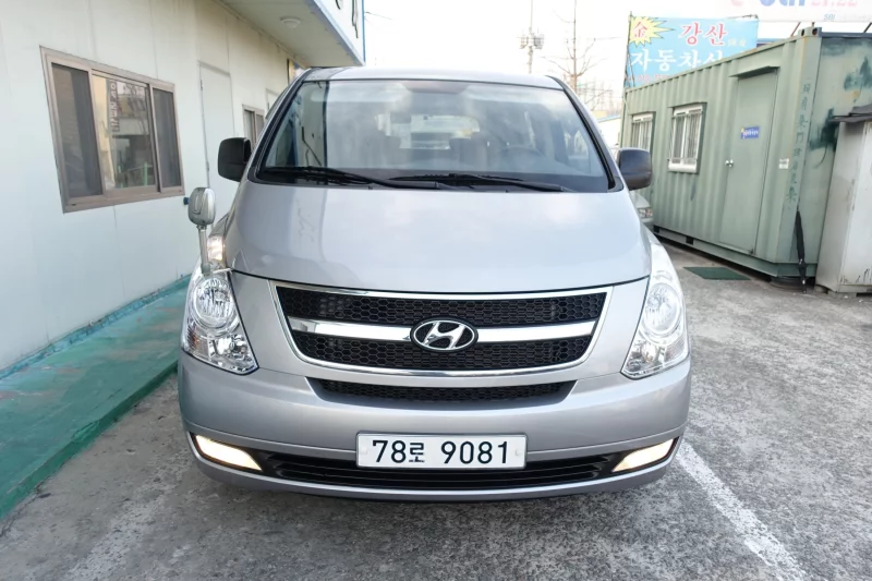 Hyundai Grand Starex