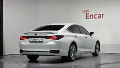 Lexus ES300h