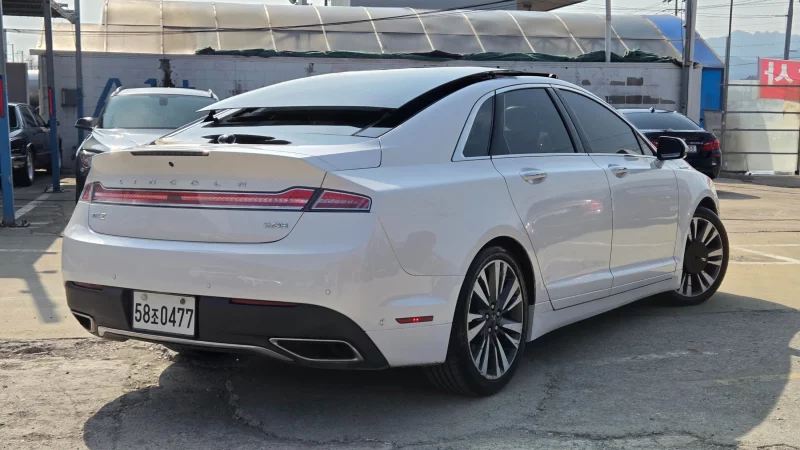 Lincoln MKZ