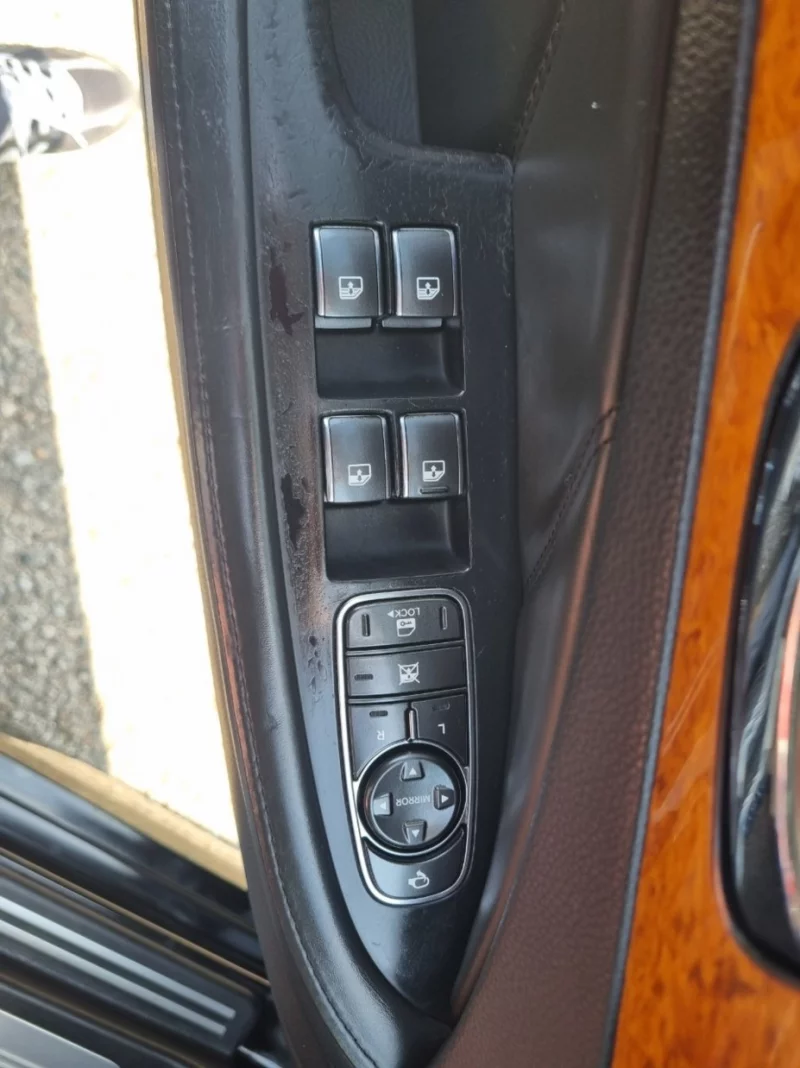 Hyundai Equus