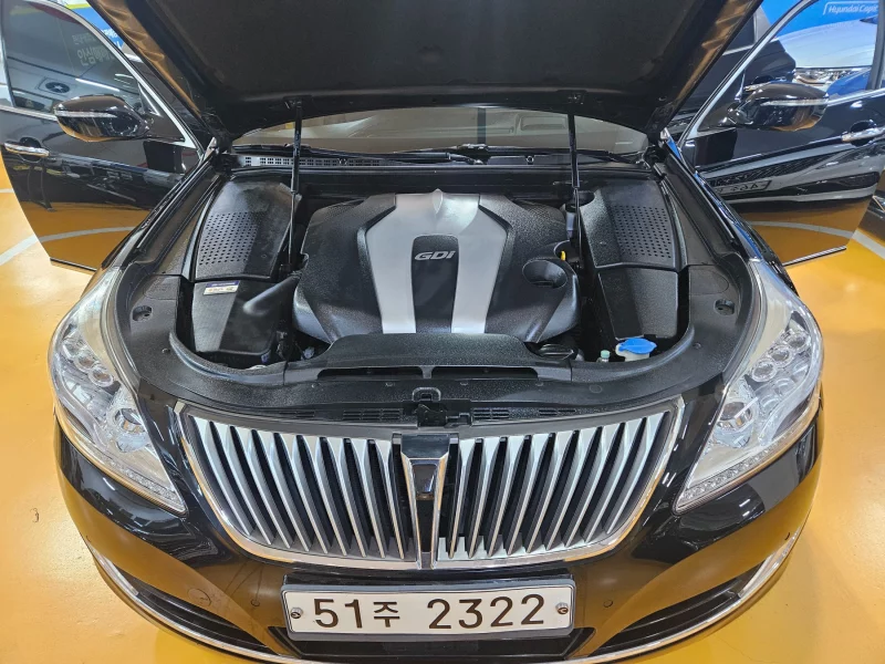 Hyundai Equus