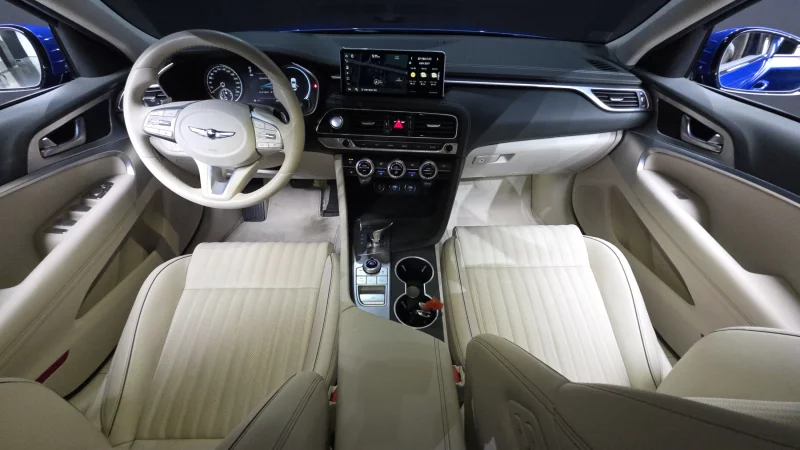Genesis G70