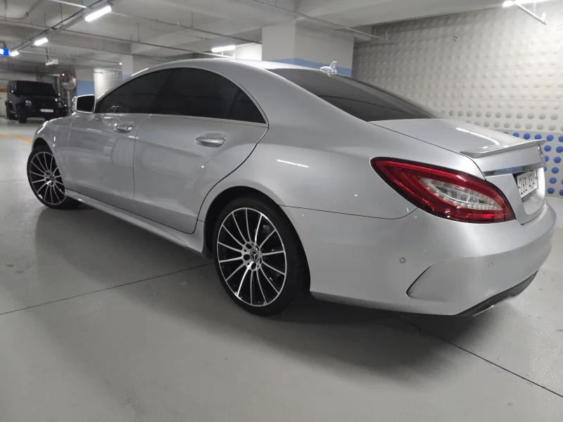 Mercedes-Benz CLS-Class