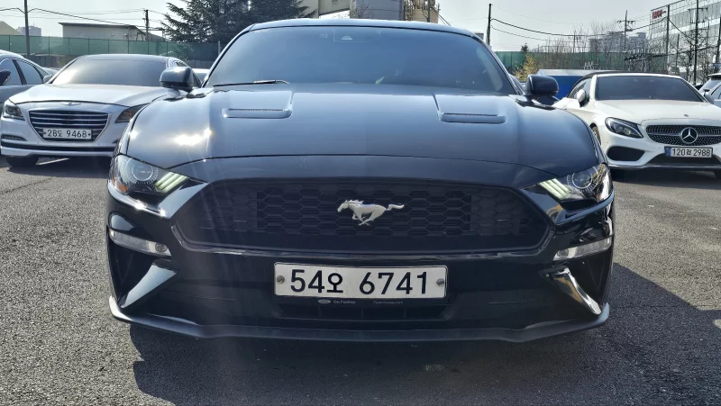 Ford MUSTANG