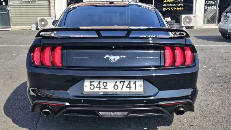 Ford MUSTANG