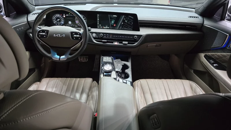 Kia K8