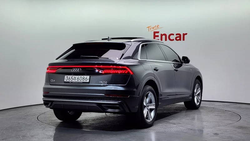 Audi Q8