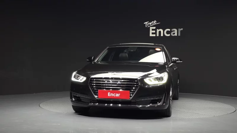 Genesis EQ900