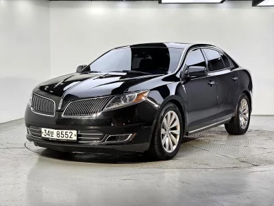 Lincoln MKS
