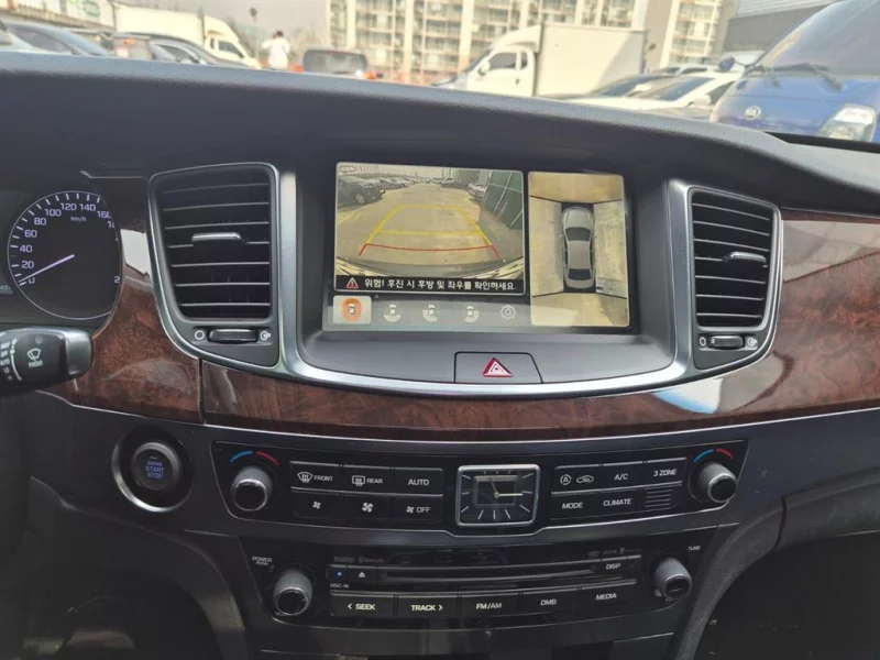 Hyundai Equus