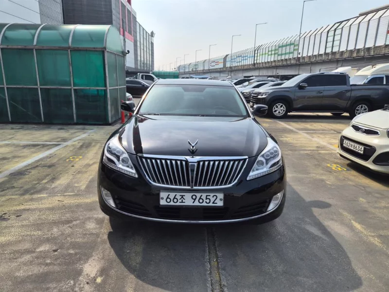 Hyundai Equus