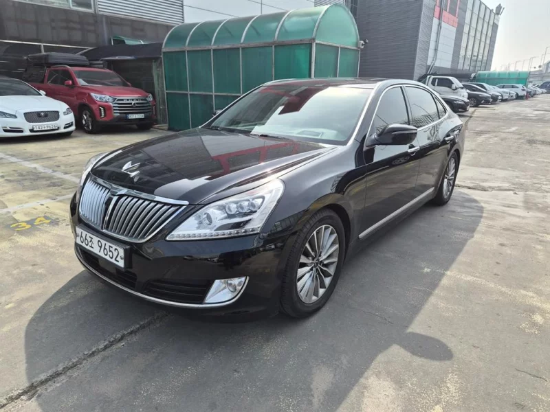 Hyundai Equus