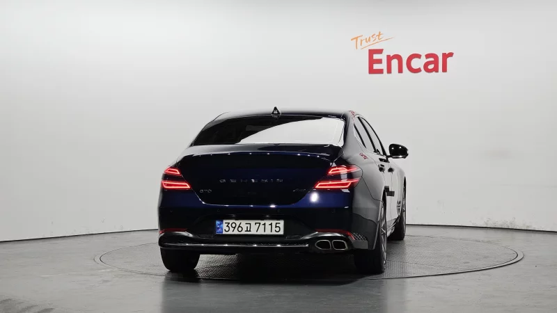 Genesis G70