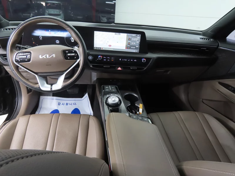 Kia K8