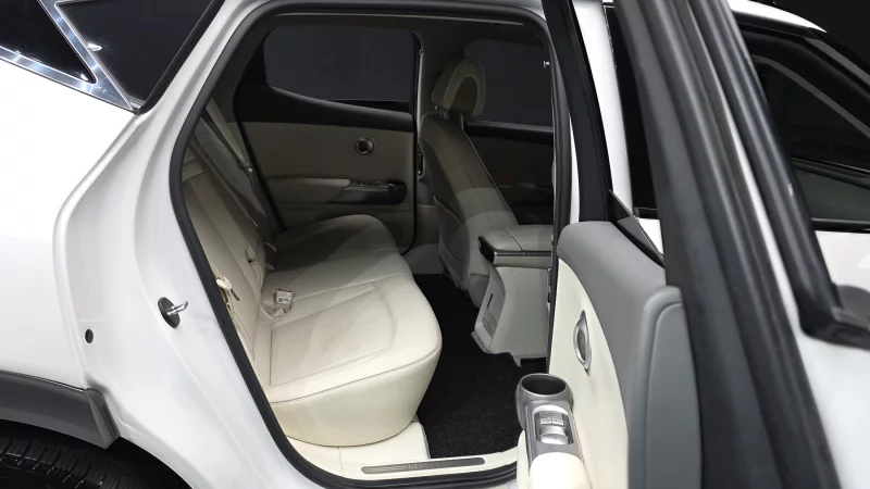 Genesis GV60
