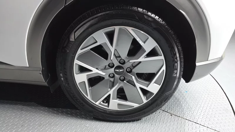 Genesis GV60