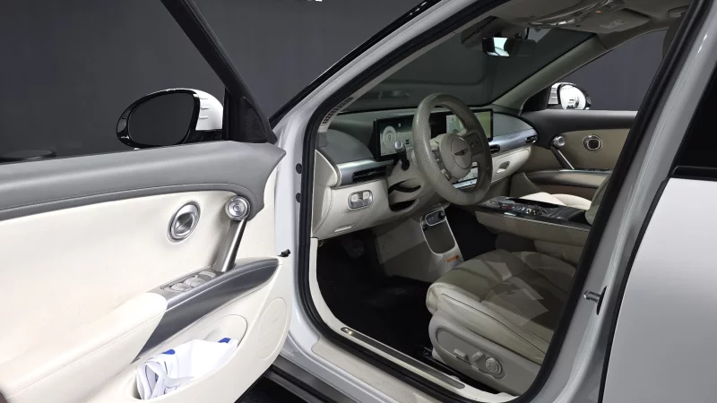 Genesis GV60