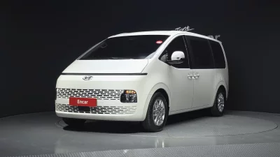Hyundai Staria
