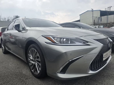 Lexus ES300h