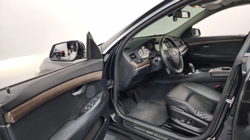 BMW 5-Series Gran Turismo