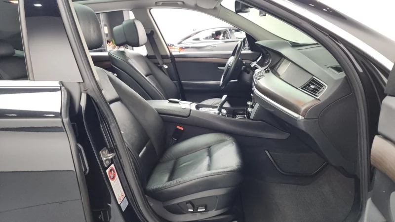 BMW 5-Series Gran Turismo