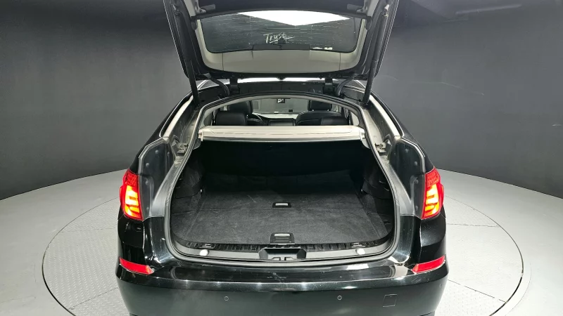 BMW 5-Series Gran Turismo