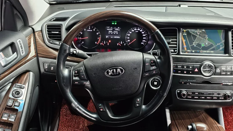 Kia K7