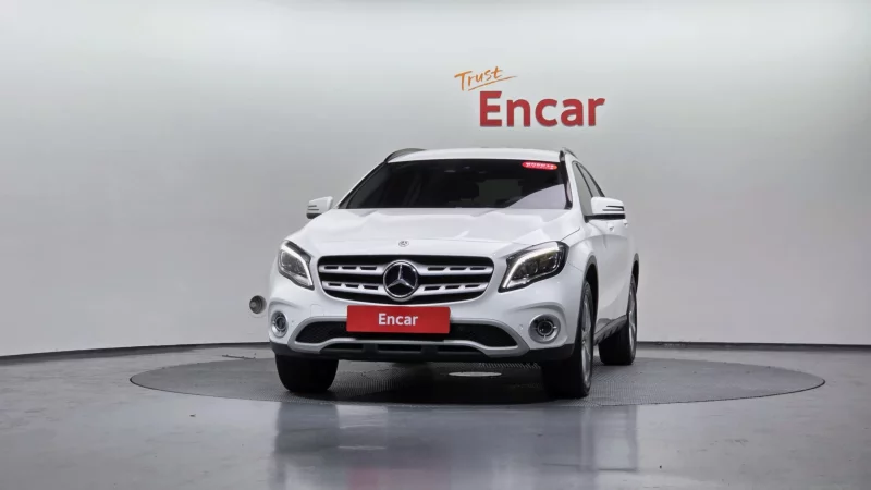 Mercedes-Benz GLA-Class