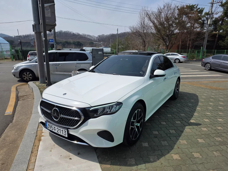 Mercedes-Benz E-Class