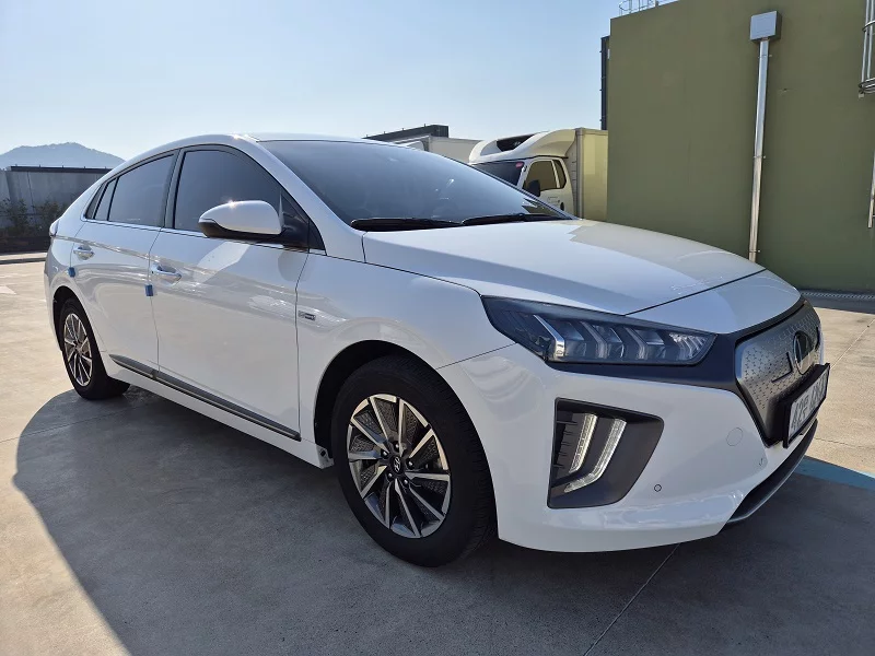 Hyundai Ioniq