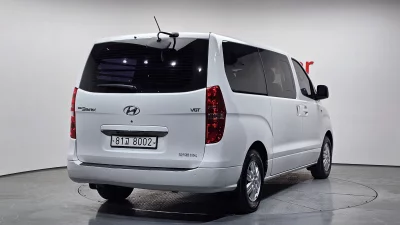 Hyundai Grand Starex