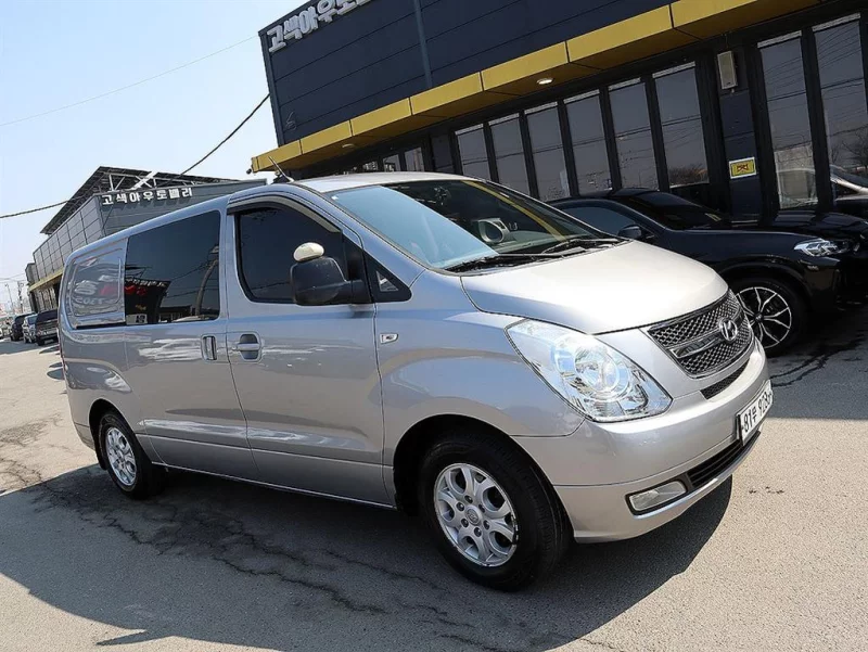 Hyundai Grand Starex