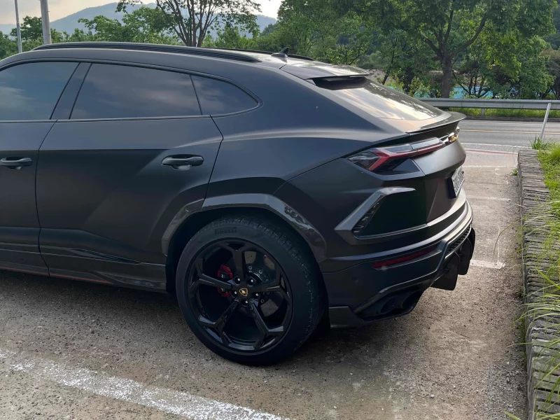 Lamborghini URUS