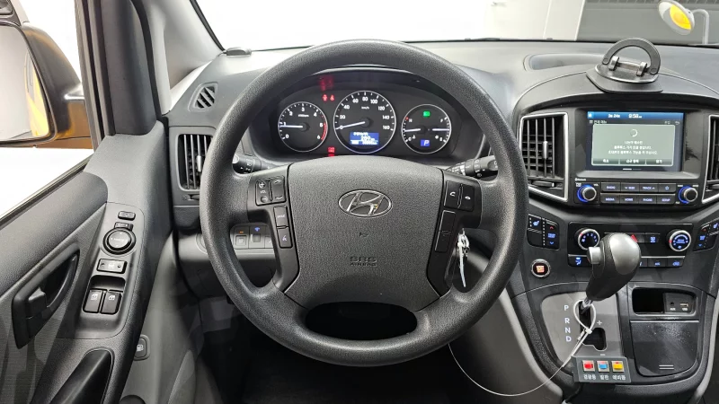 Hyundai Grand Starex