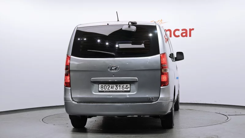 Hyundai Grand Starex