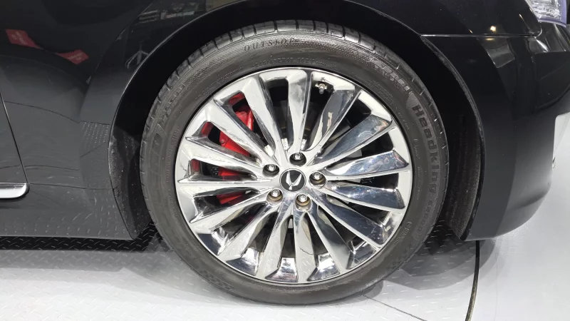 Hyundai Equus
