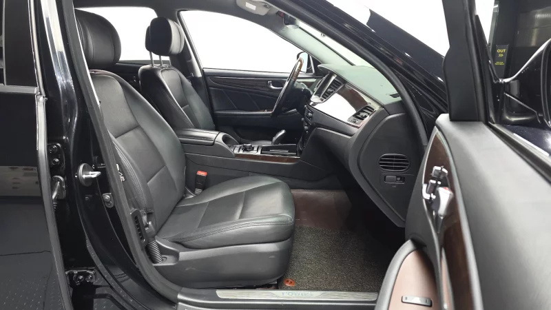 Hyundai Equus