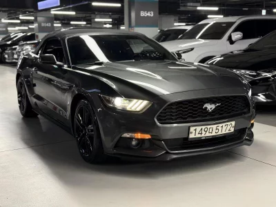 Ford MUSTANG