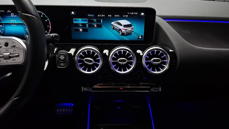 Mercedes-Benz GLA-Class