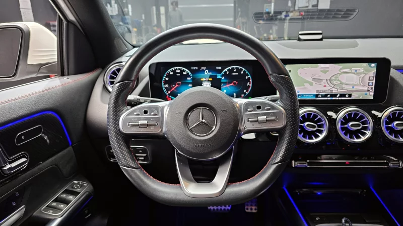 Mercedes-Benz GLA-Class