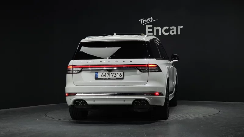 Lincoln Aviator